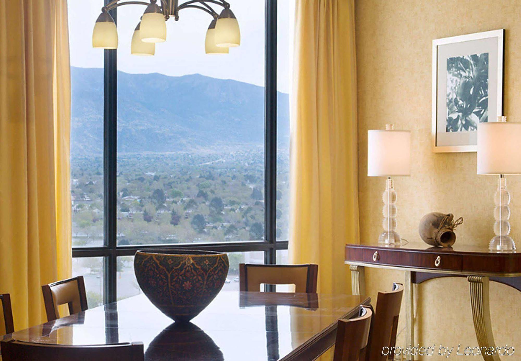 Marriott Albuquerque Hotel Buitenkant foto